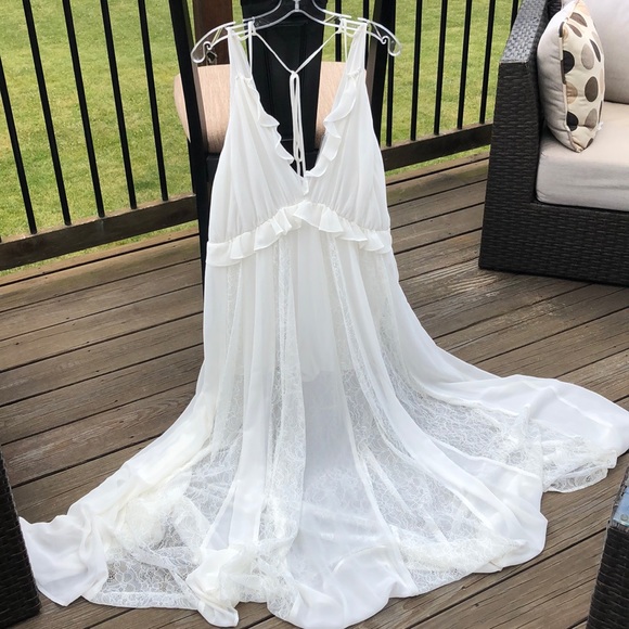 Express Dresses & Skirts - 👡👡👗👗 Lacey Summer Maxi Dress 👗👗👡👡